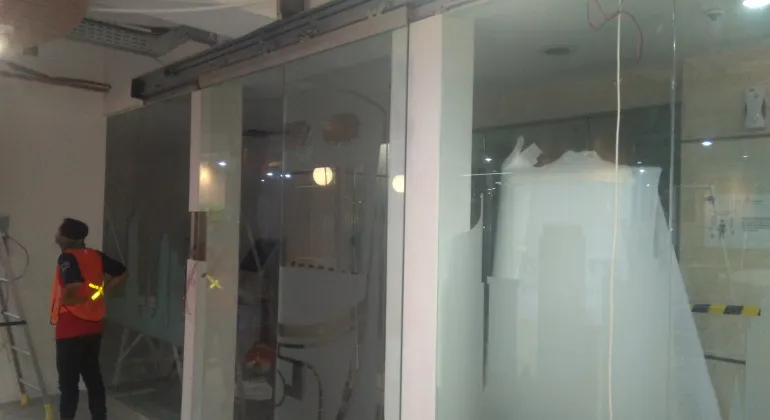 Pintu Otomatis Kaca  MRT Jakarta