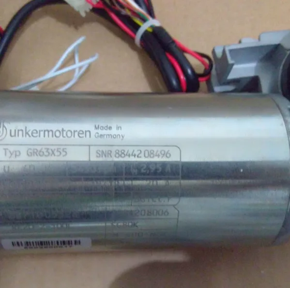 DSH 250/300 DSH 250 Hermetic  11 motor_dc